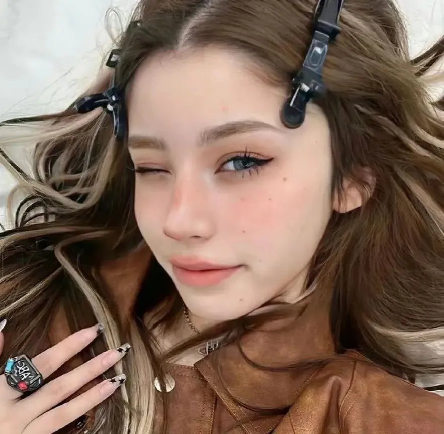 戏精女主桃花多